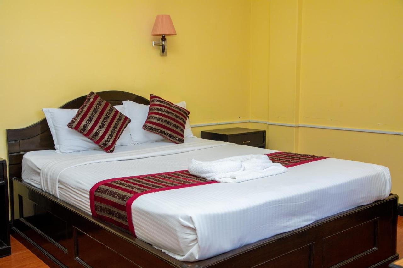 Hotel Bougainvillea Похара Екстериор снимка
