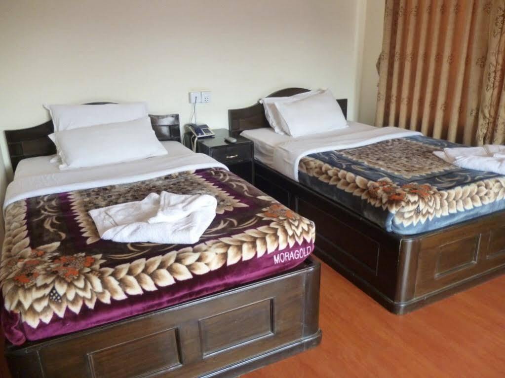 Hotel Bougainvillea Похара Екстериор снимка